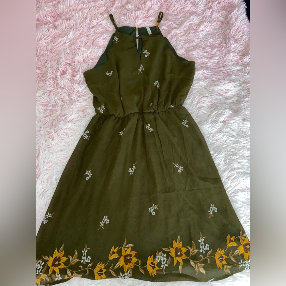 Green flower print dress